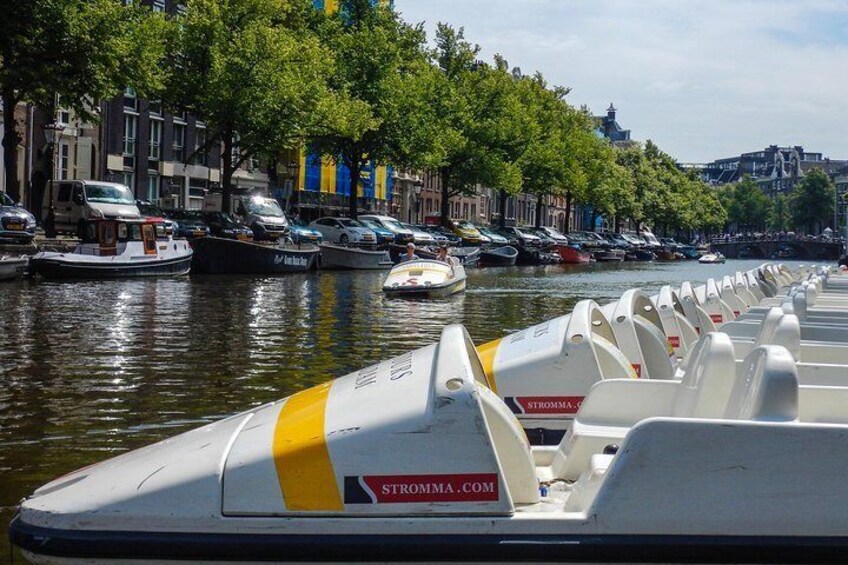 Amsterdam by Pedal Boat - Off the Beaten Track