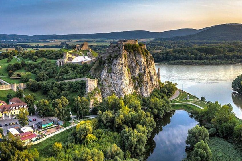 Devin Castle Tour with Wine Tasting 1