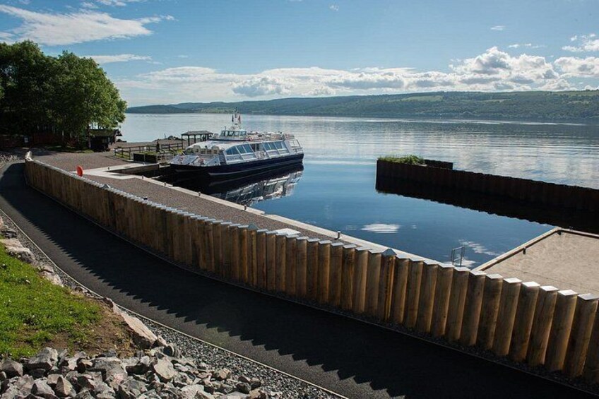 Loch Ness 50-minute Cruise with Urquhart Castle Views 3
