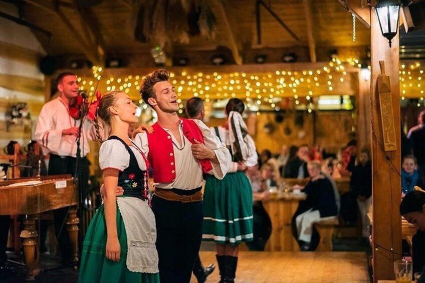 Folklore Evening with Music and Dinner 3