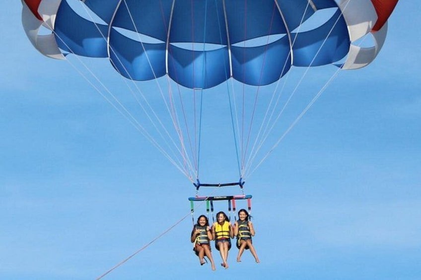 Parasailing Experience in Waikiki, HI 2