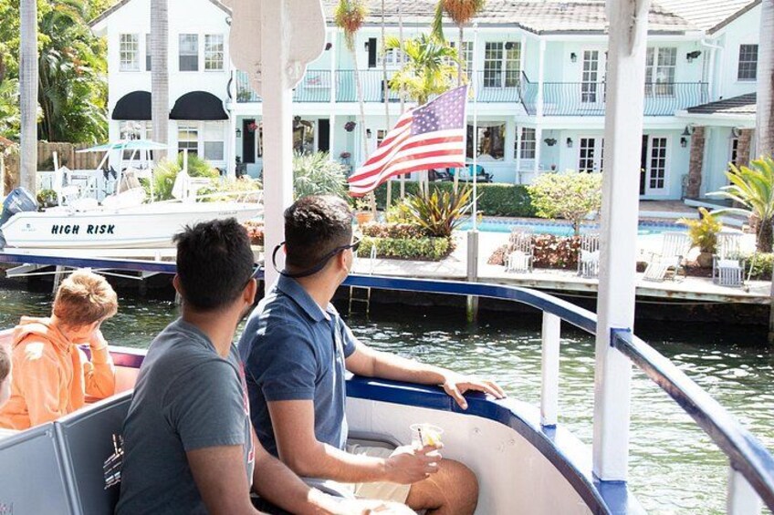 Jungle Queen Riverboat 90-Minute Narrated Sightseeing Cruise in Fort Lauderdale 3