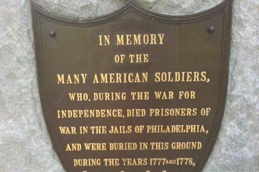 Memorial Plaque and Stone adjacent to the Walnut Street Prison where Revolutionary War Soldiers Fighting for The American Cause Died at the hands of British Mistreatment as Traitors 3