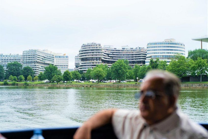 DC in a Day: 10+ Monuments, Boat Cruise, National Mall, Tickets 2