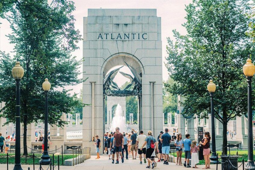 DC in a Day: 10+ Monuments, Boat Cruise, National Mall, Tickets 3
