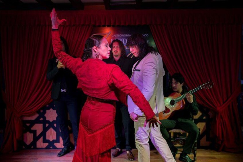 Flamenco Show Ticket at tablao Jardines de Zoraya Granada 4