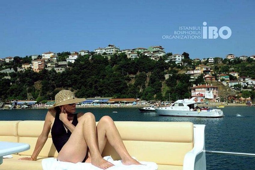Guided Bosphorus & Black Sea Cruise – 4 Stops from Istanbul 3