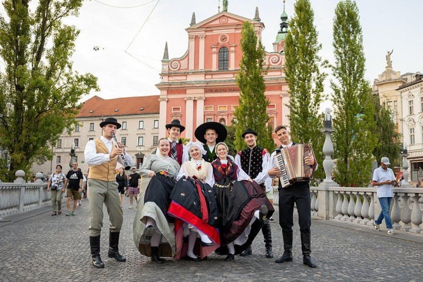 Experience an Authentic Slovenian Dinner & Folk Show 4
