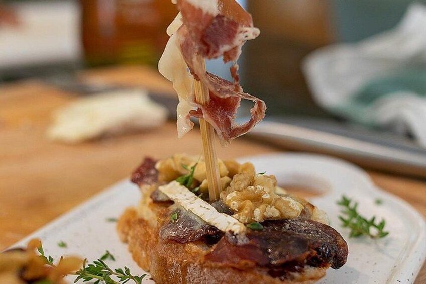 Pintxos and Tapas Cooking Class in Bilbao 5