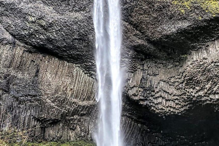 Waterfalls & Wine Tour-Multnomah Falls,Vineyards,Hood River Combo 4