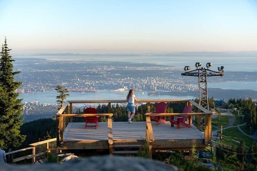 Peak of Vancouver summer view 2