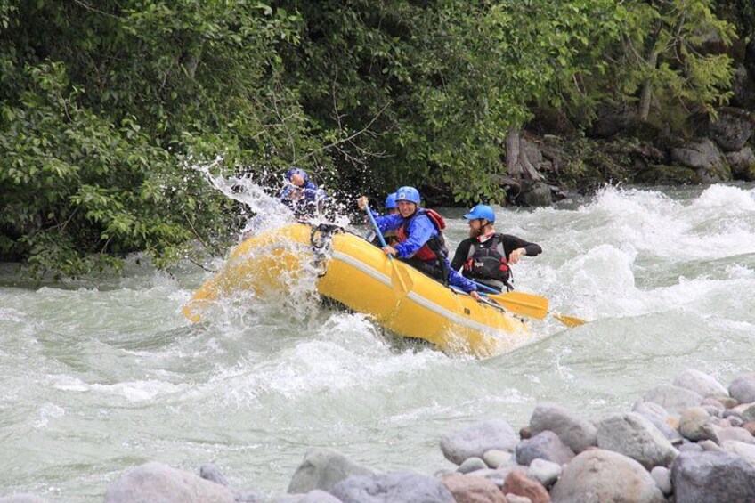 Family Friendly Cheakamus Splash Rafting 1