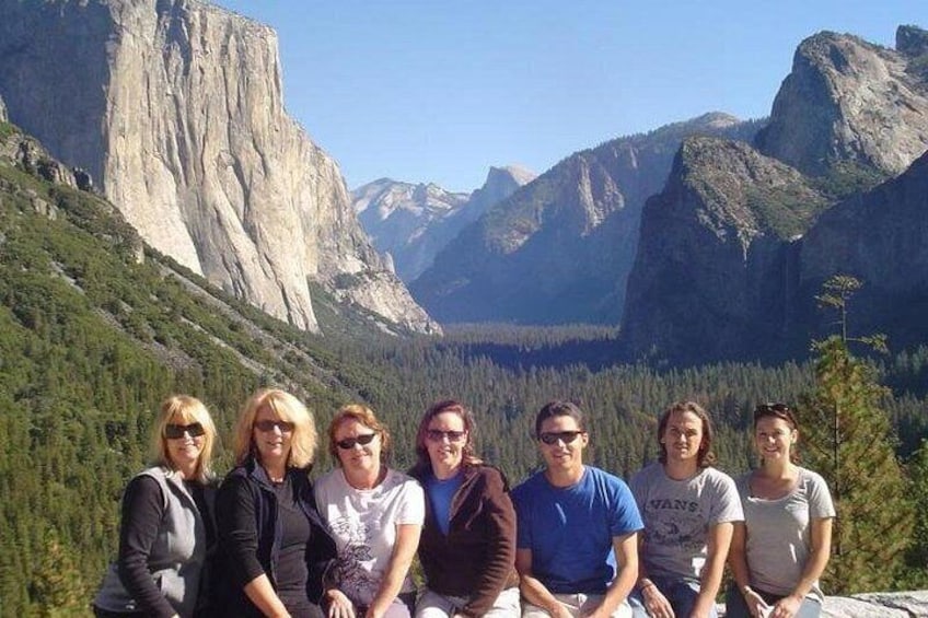 Semi Private Yosemite Tour with Ahwahnee Lunch and Hotel Pickup 2