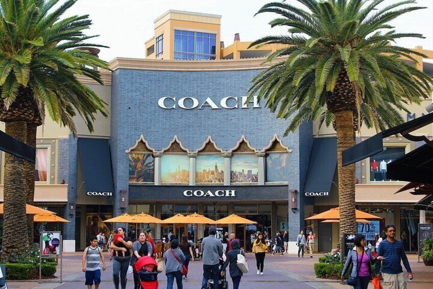 Citadel Outlets Day Trip from Los Angeles with Optional LAX Drop-Off 2