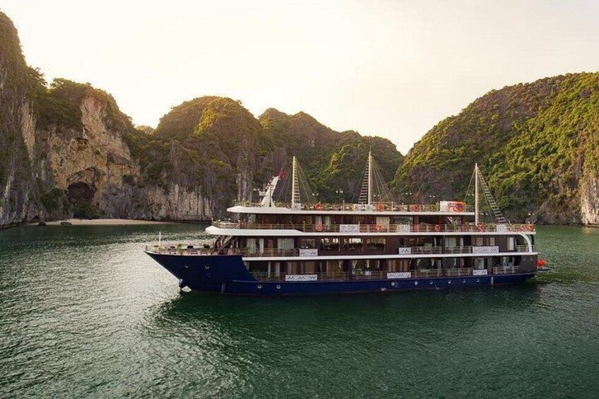 LEADING: All inclusive 3D/2N on cruises in HALONG - many options 5