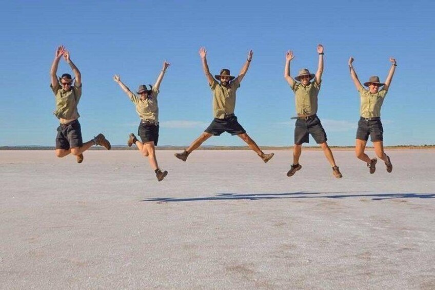 Mt Conner 4WD Small Group Tour from Ayers Rock Resort inc Dinner 3