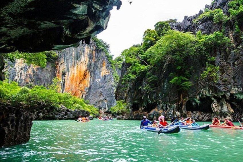 Hong Island Canoe