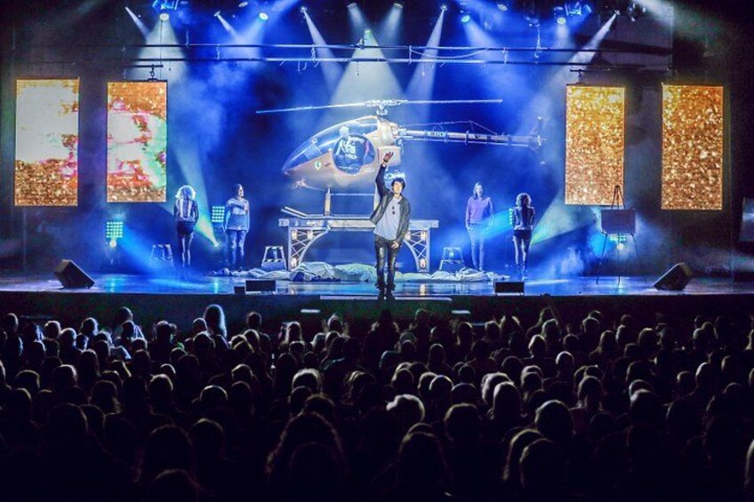 Reza Edge of Illusion Show in Branson 3