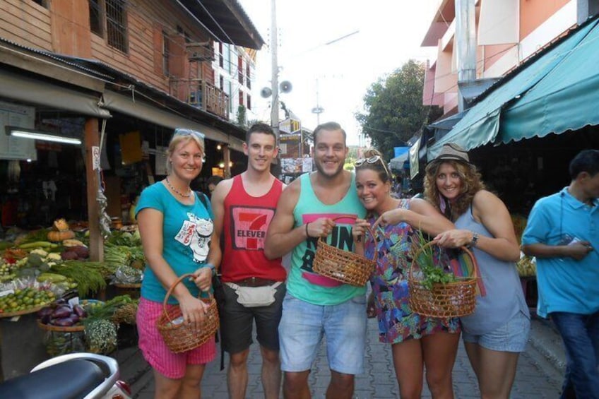 Home Cooking Class in Chiang Mai at Tomyumthai Cooking School 5