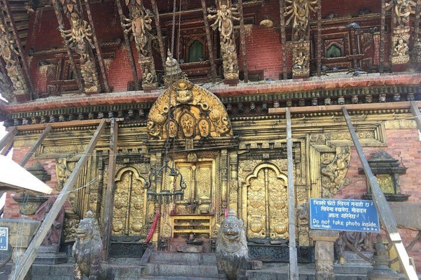 Architecture at ChanguNarayan Temple. 2