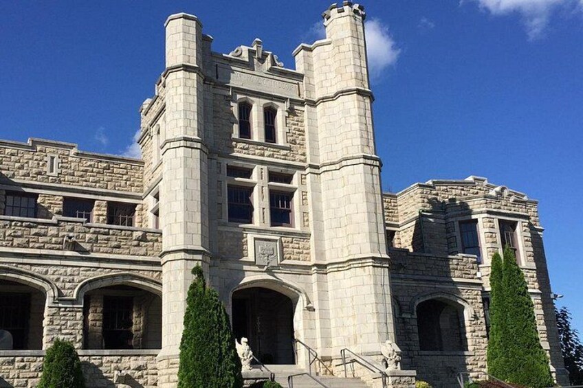 Castle Entrance 1
