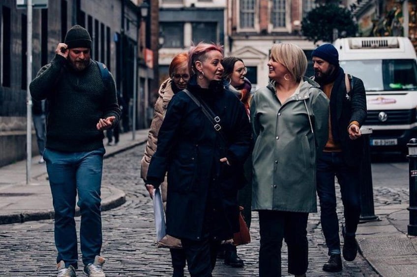 Dublin 3-Course Irish Food Tour: 3 Historic Pubs 2