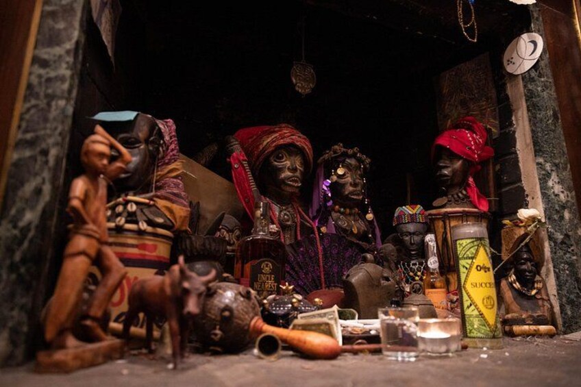New Orleans Spirits & Spells: Witchcraft, Voodoo, and Ghost Tour 1