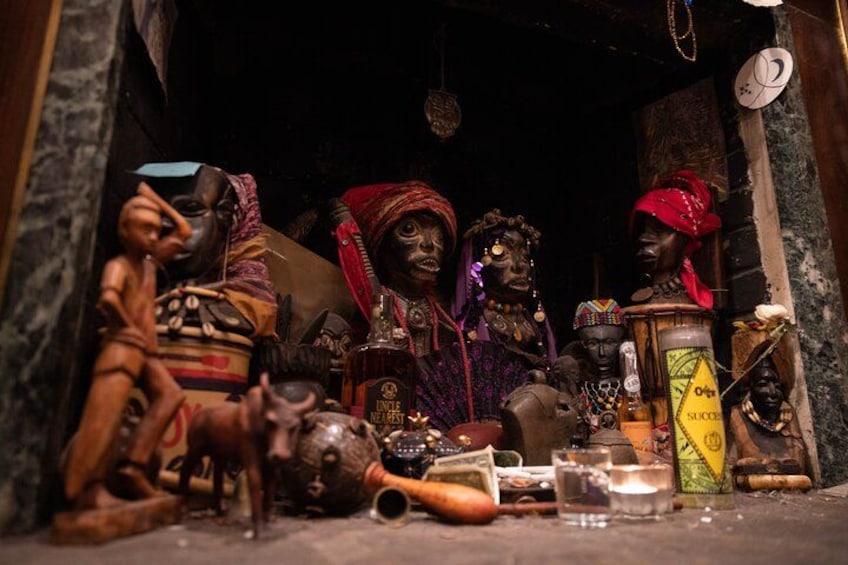 New Orleans Spirits & Spells: Witchcraft, Voodoo, and Ghost Tour 1