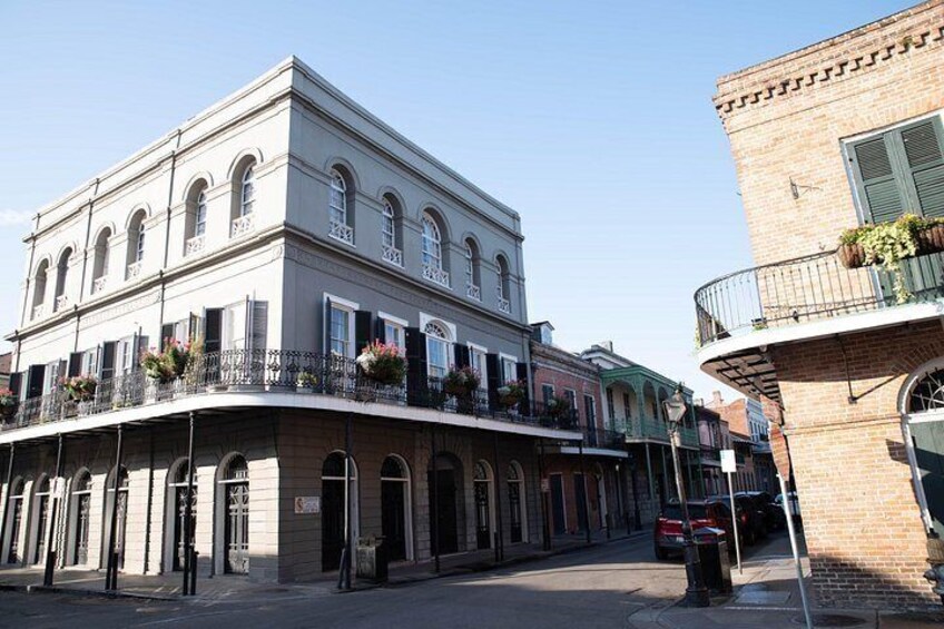 New Orleans Spirits & Spells: Witchcraft, Voodoo, and Ghost Tour 3