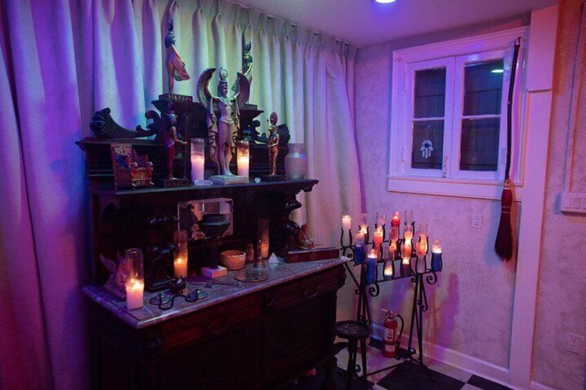 New Orleans Spirits & Spells: Witchcraft, Voodoo, and Ghost Tour 5