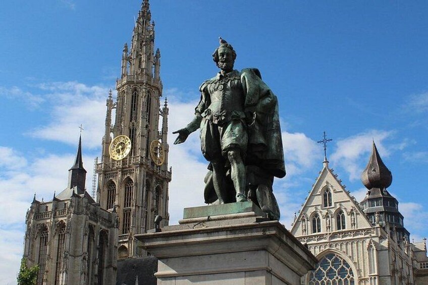 Private Sightseeing tour to Antwerp and Brussels from Amsterdam 1