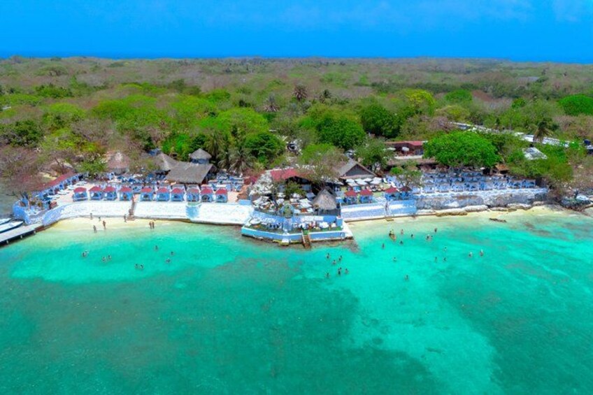 Bora Bora Cartagena Beach Club Full Day Experience 4