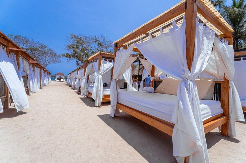 Bora Bora Cartagena Beach Club Full Day Experience 3