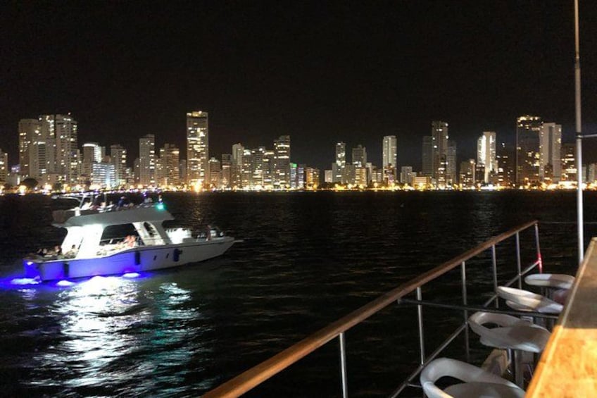 Dinner Cruise Along Cartagena's Bay 2
