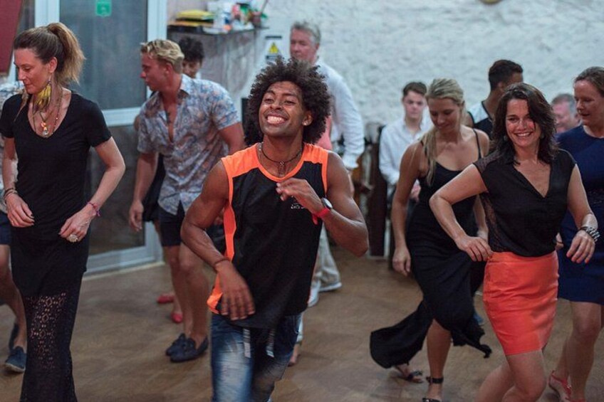 Learn How to Salsa 4