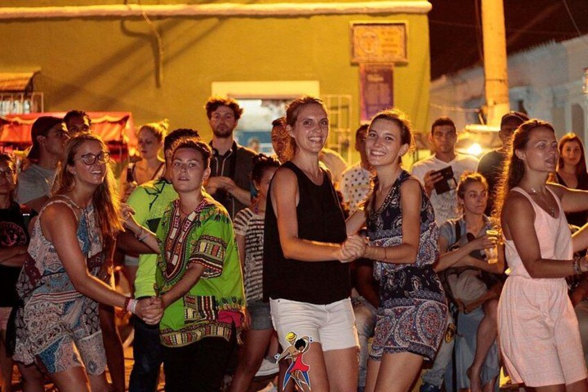 Group Salsa Class in Cartagena, Colombia 2