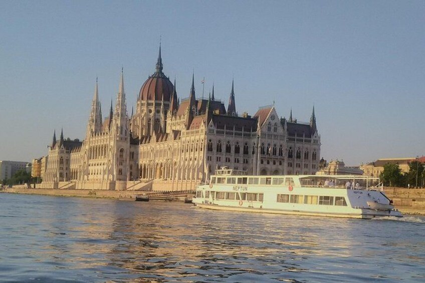 Hungarian Parliament and M/S Neptun 4