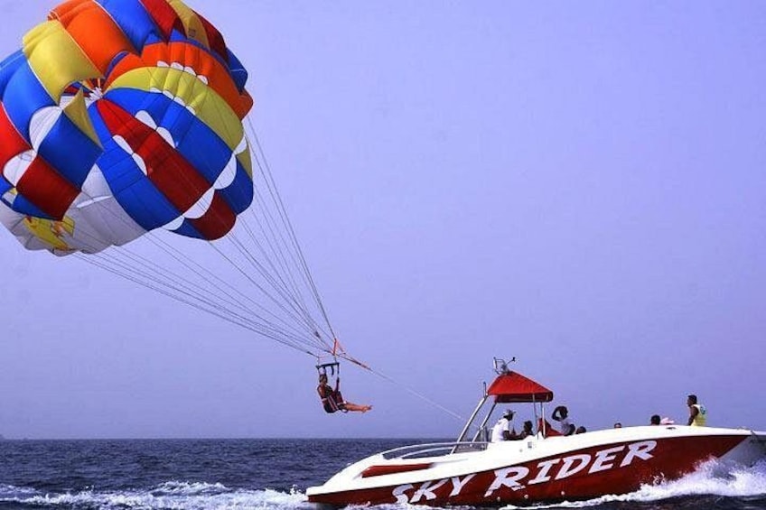 Parasailing 3