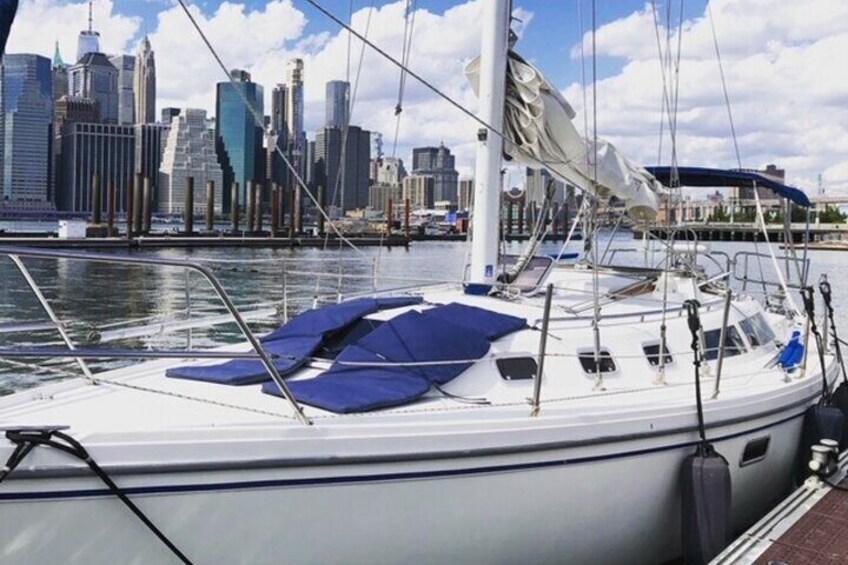 Private Sail New York with Brooklyn Sail (6 passenger maximum)