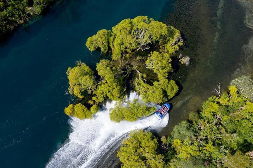 Huka Falls Jet Boat Ride in Taupo 2