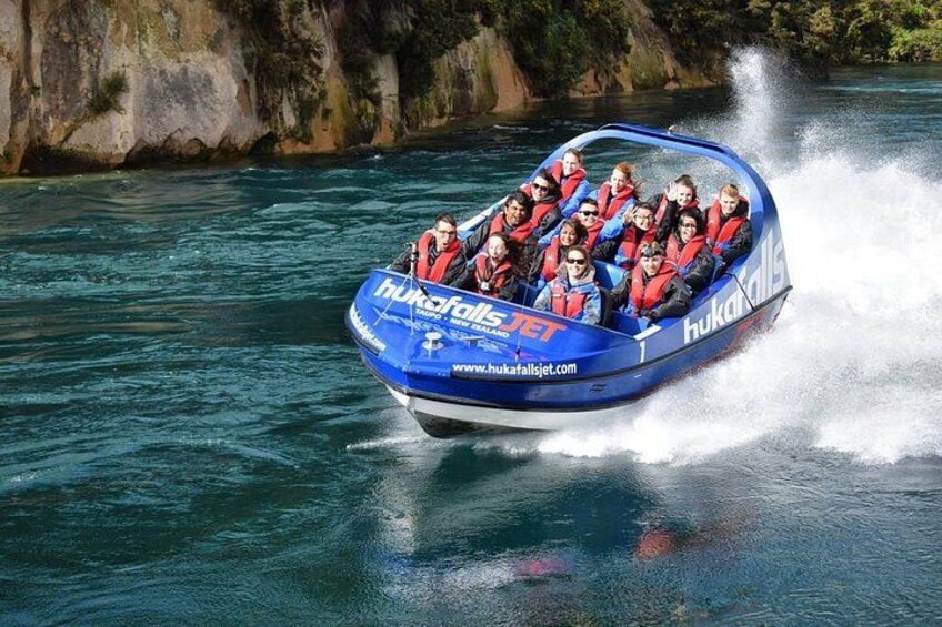 Jet-boating on the Waikato River 3