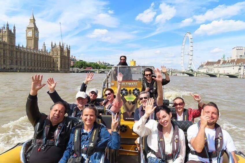 Speedboat Cruise Tour: Embankment OR Westminster Pier -70 minutes 3