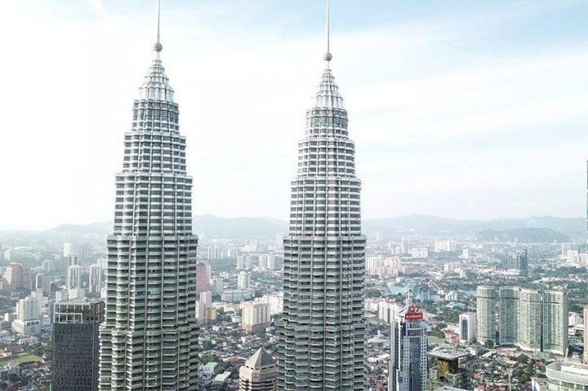 Kuala Lumpur 20 Attractions City Tour Include Petronas Twin Tower Entrance 1