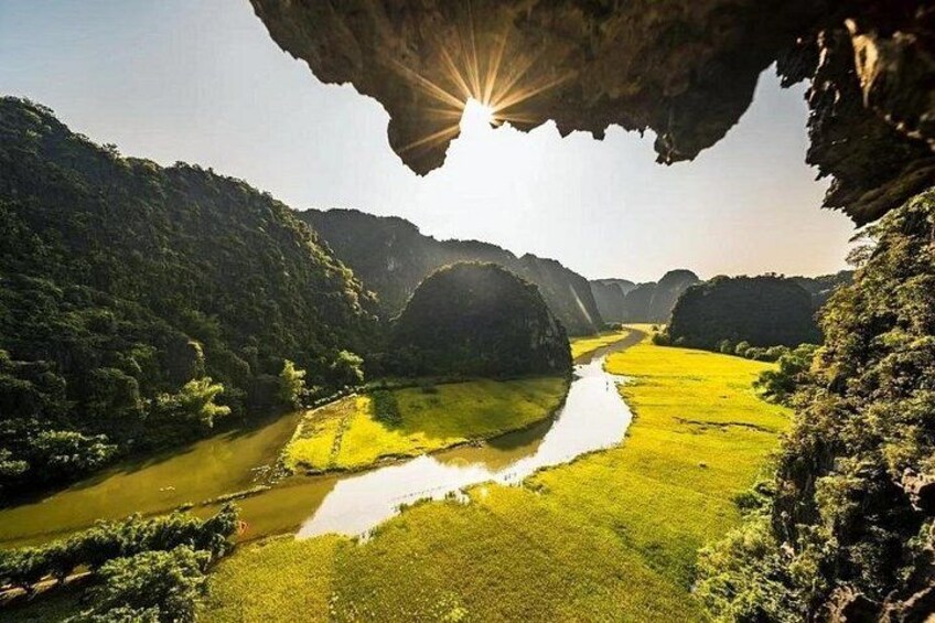 Limousine Bus from Hanoi to Ninh Binh/Tam Coc 2