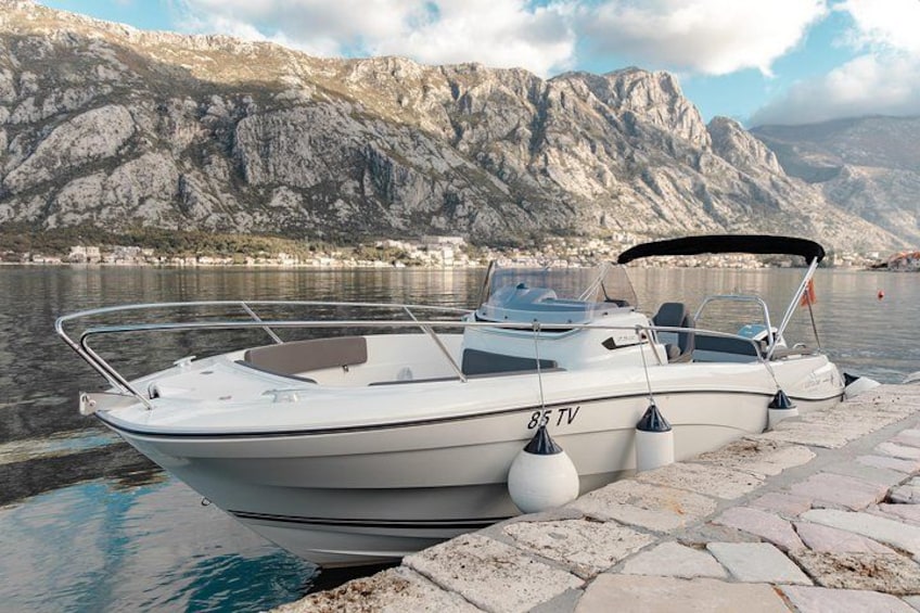 Blue Cave and Perast 3h ticket tour with luxury boats 2