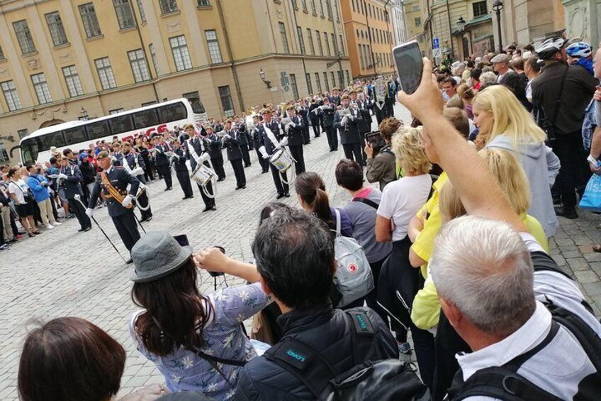 Change Of Guards, outside the Royal Palace