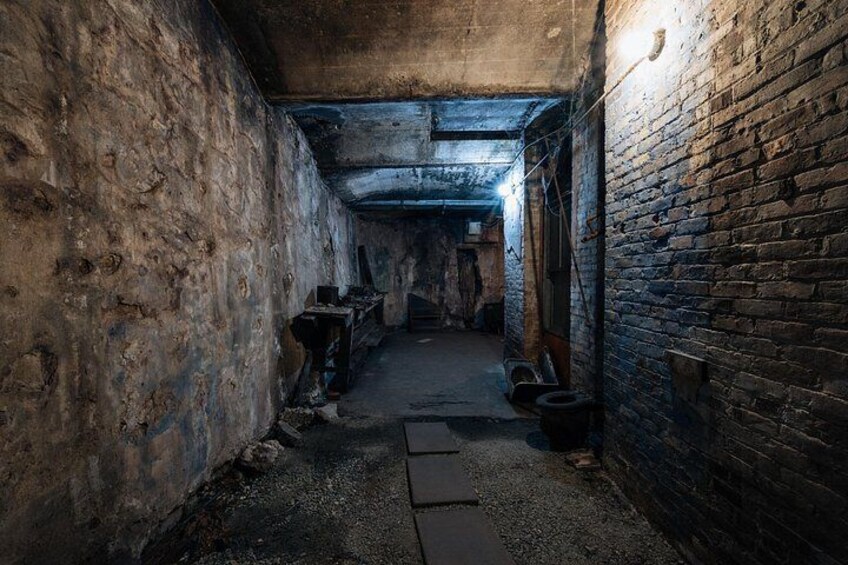 Cherry Street passageway photo by @andvalan 1