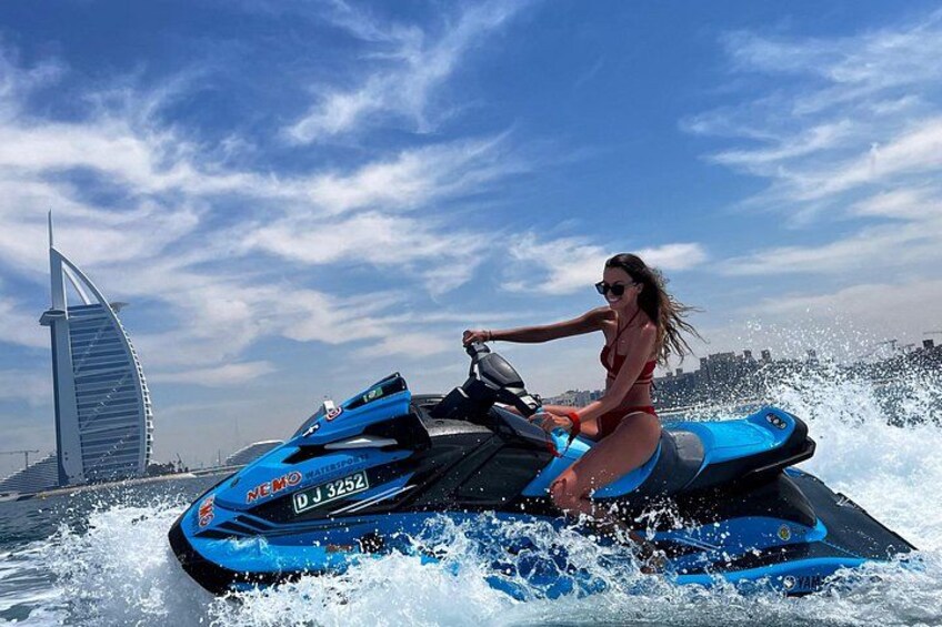 30min Jet Ski to Burj Al Arab + Pictures, Videos & free Ice Cream 2