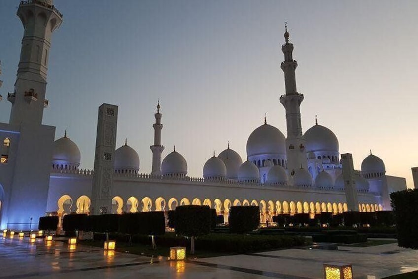 Sheikh Zayed Mosque 1