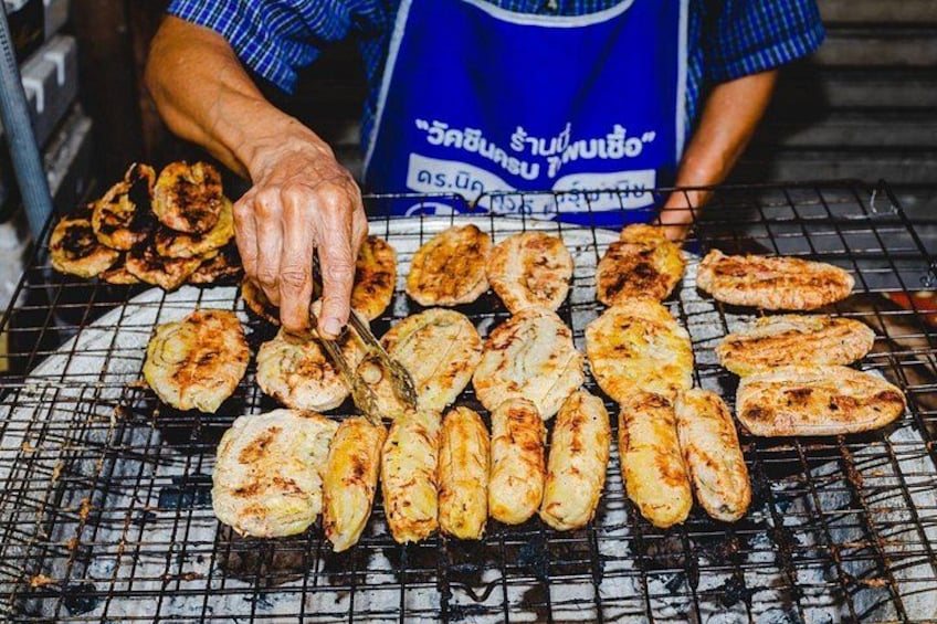 Tour the food scene in small groups exclusive to a maximum of 8 guests 5